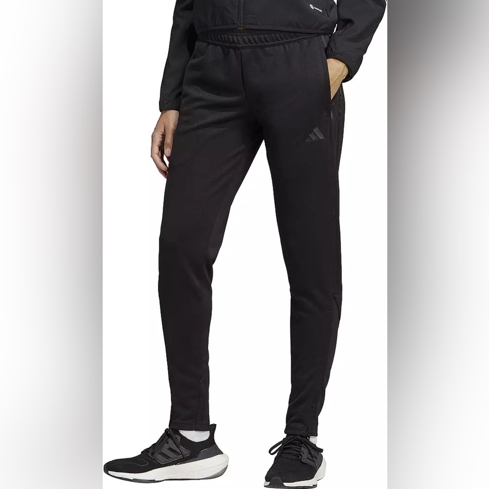 Adidas TIRO 21 SWEAT PANTS. Small.
